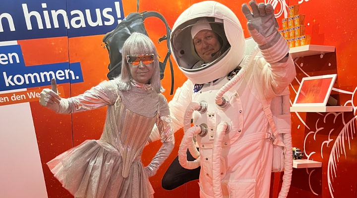 Astronaut Walk act Unterhaltung